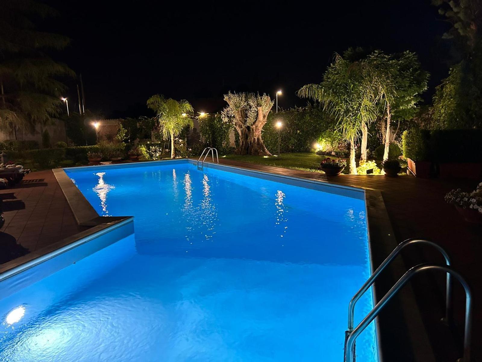 Villa Con Piscina Villa Scott Del Bernese Nicolosi Exterior foto